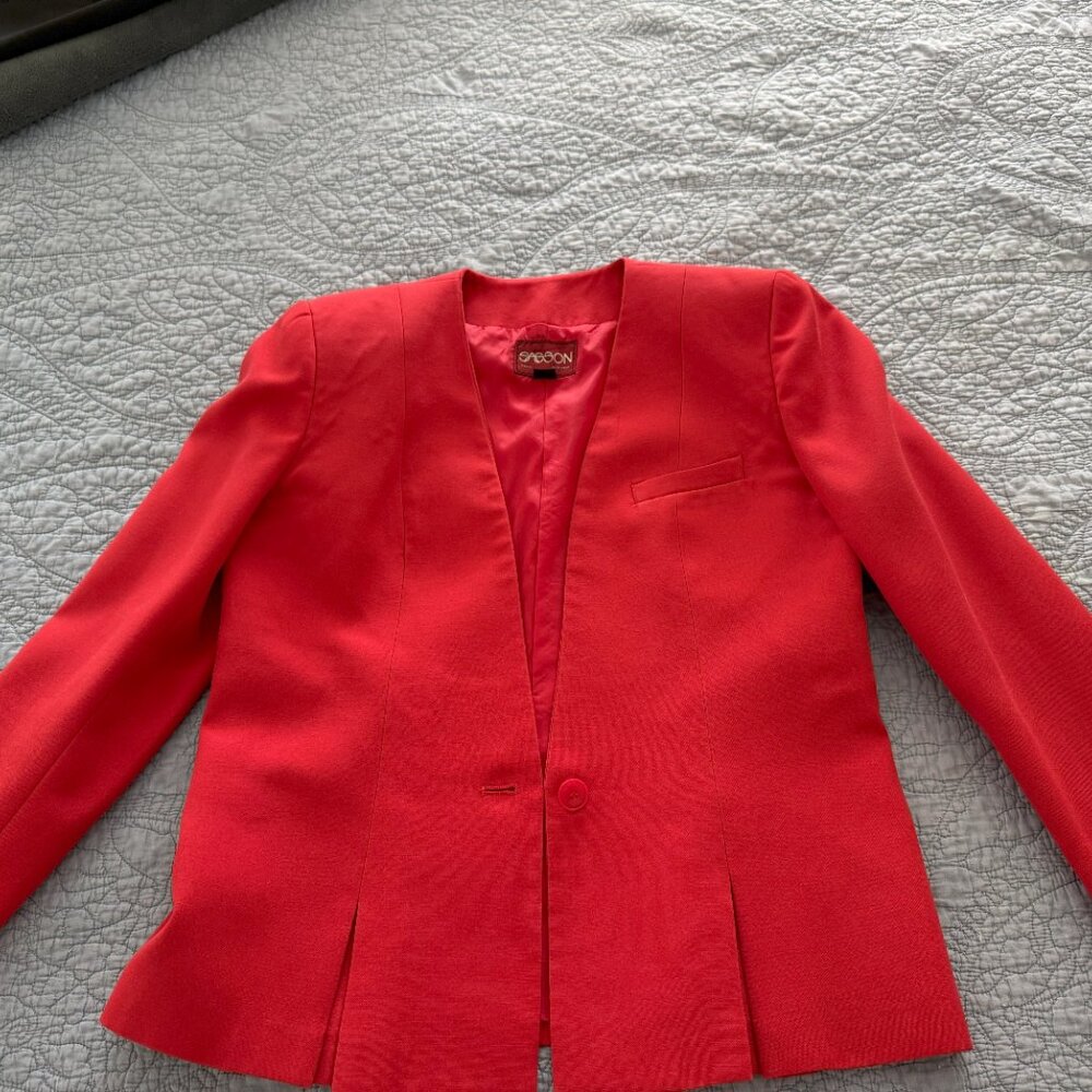 Vintage Sasson red collarless single button pleated blazer